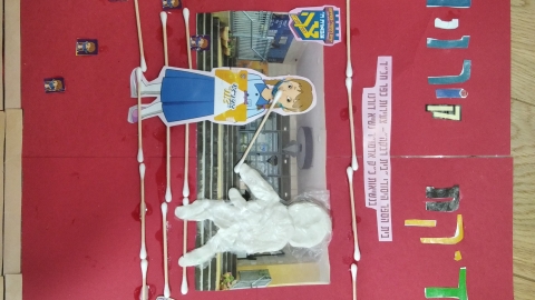 חיה ופראדי בלוי , כיתה א, כיתה ג, בית רבקה צעירות.jpg